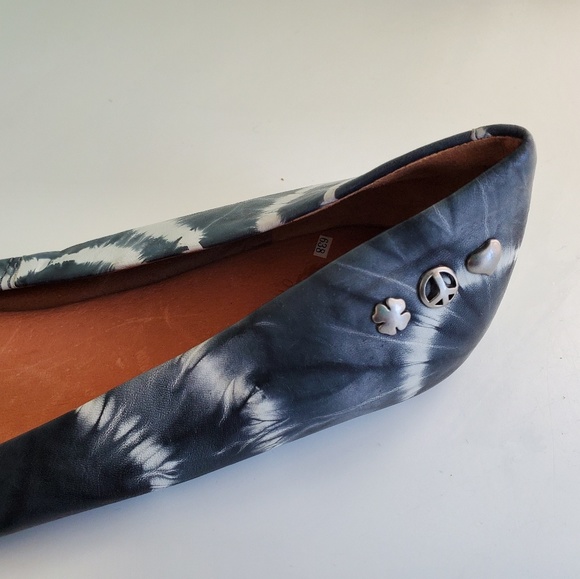 Lucky Brand Tie Dye Slip on Shoes - Picture 5 of 5